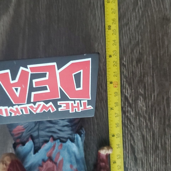 Diamond Select Toys 2013 The Walking Dead Zombie 9" Piggy Bank Change Coin - Picture 3 of 10